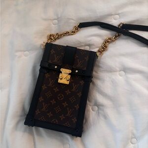 Louis Vuitton Crossbody bag